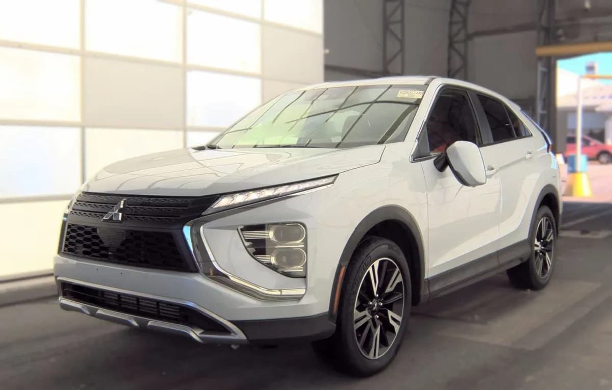 2024 MITSUBISHI ECLIPSE CROSS SE 2