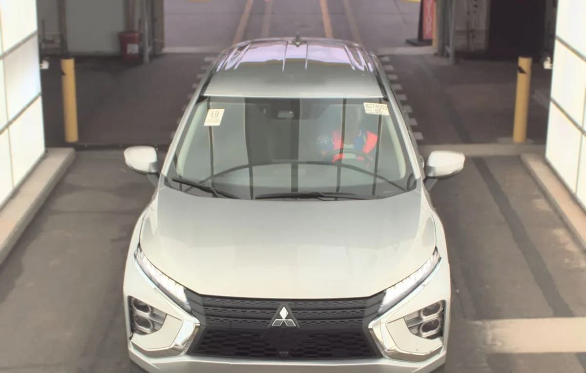 2025 MITSUBISHI ECLIPSE CROSS SE 3