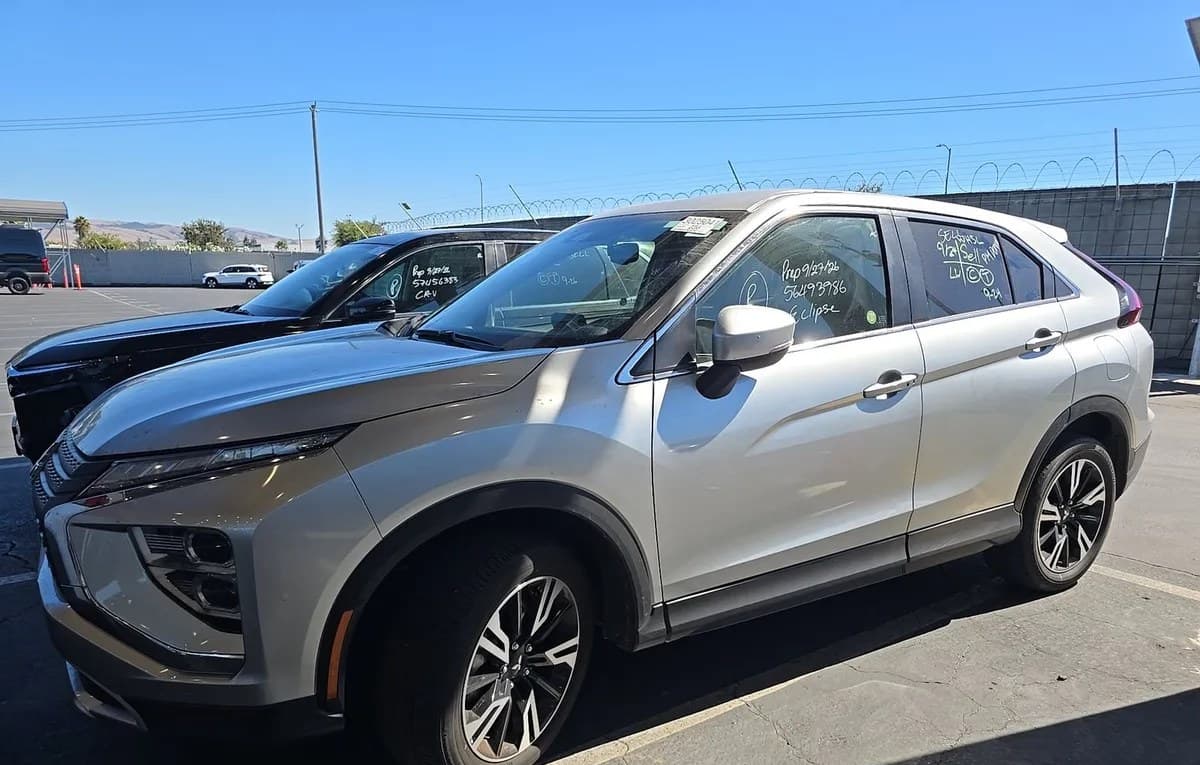 2025 MITSUBISHI ECLIPSE CROSS SE 2