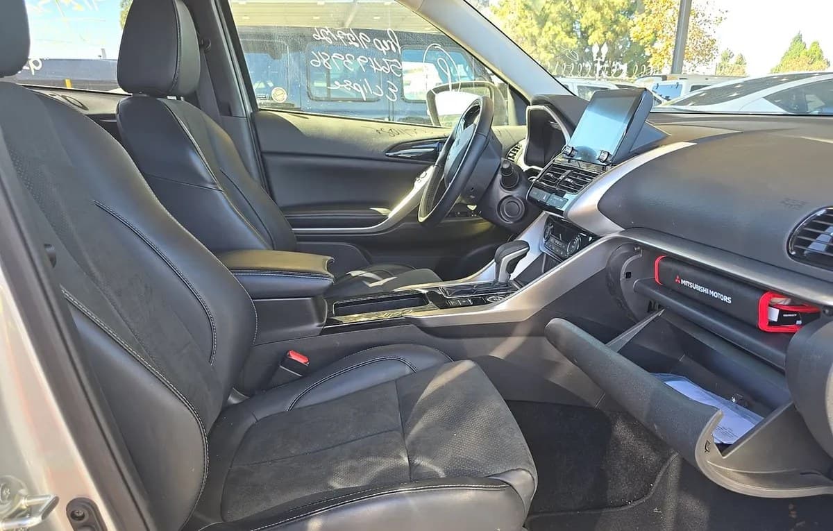2025 MITSUBISHI ECLIPSE CROSS SE 5
