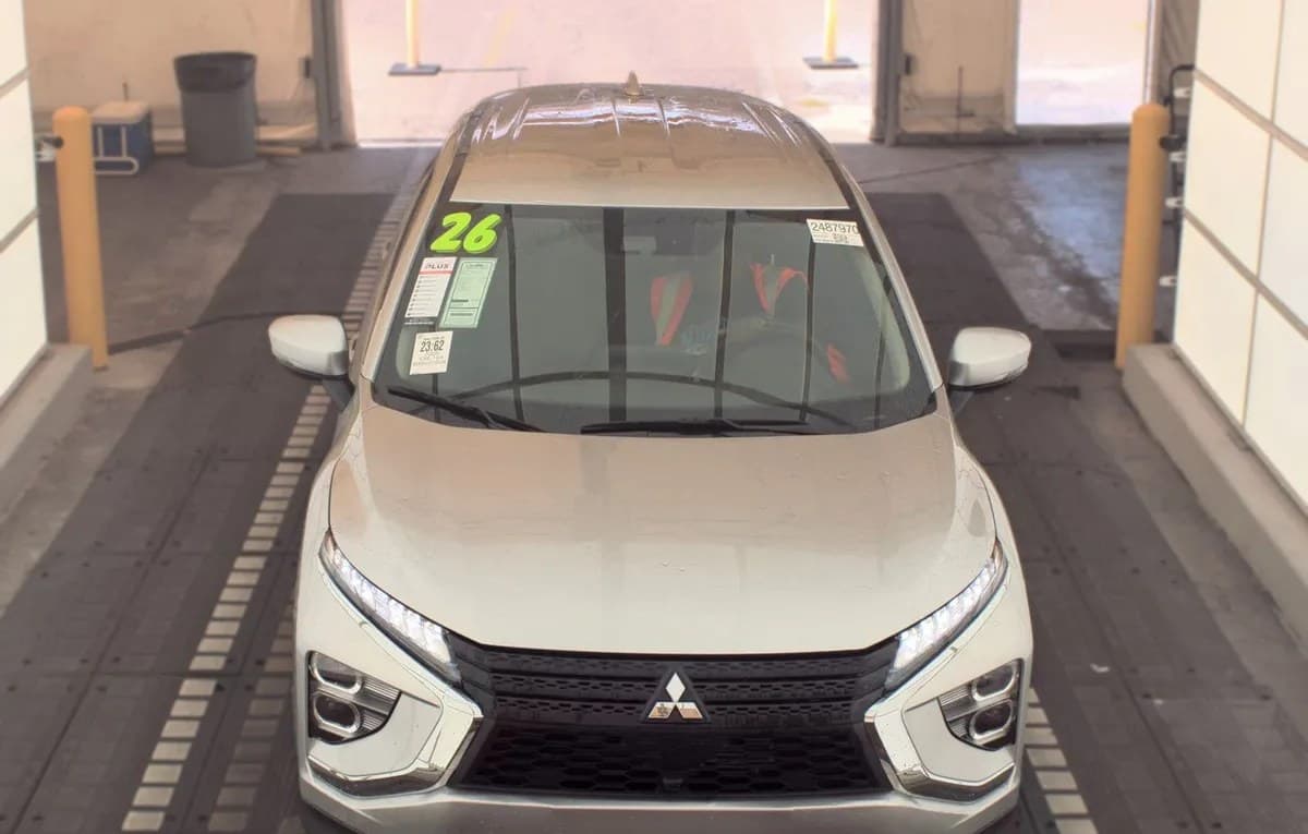 2026 MITSUBISHI ECLIPSE CROSS SE 3