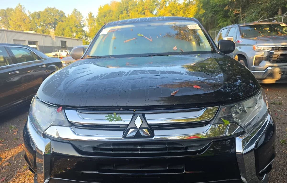 2017 MITSUBISHI OUTLANDER ES 2