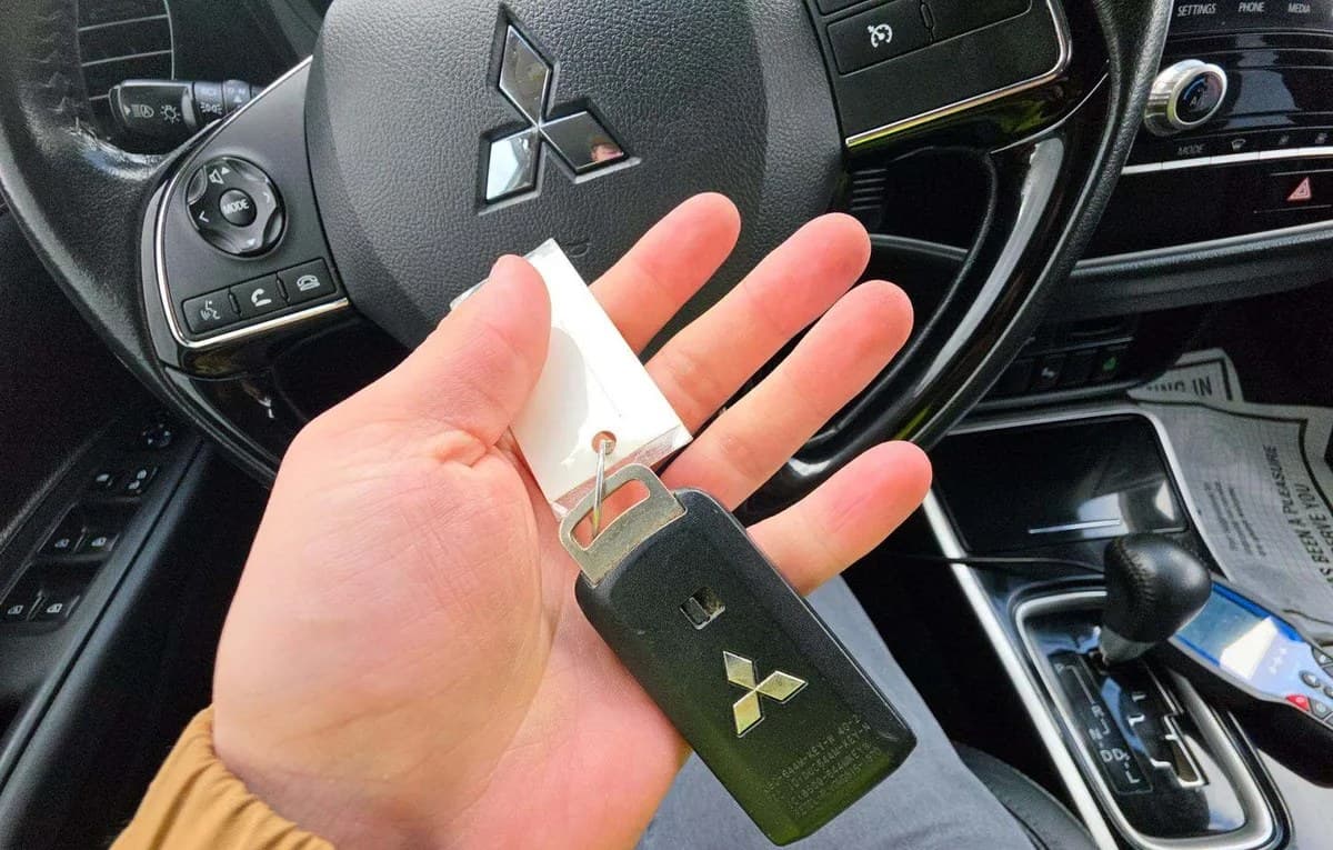 2020 MITSUBISHI OUTLANDER SEL 5