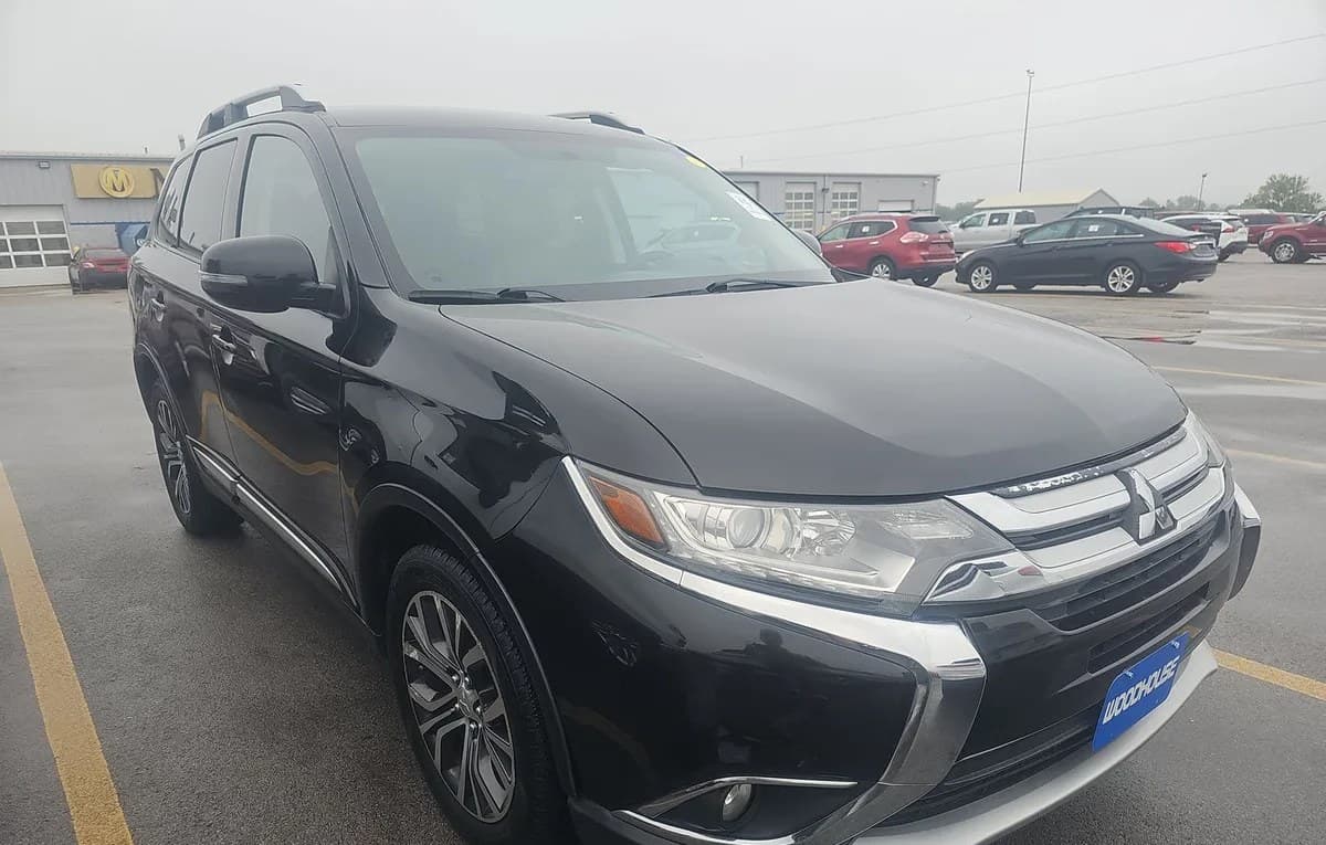 2017 MITSUBISHI OUTLANDER SE 3