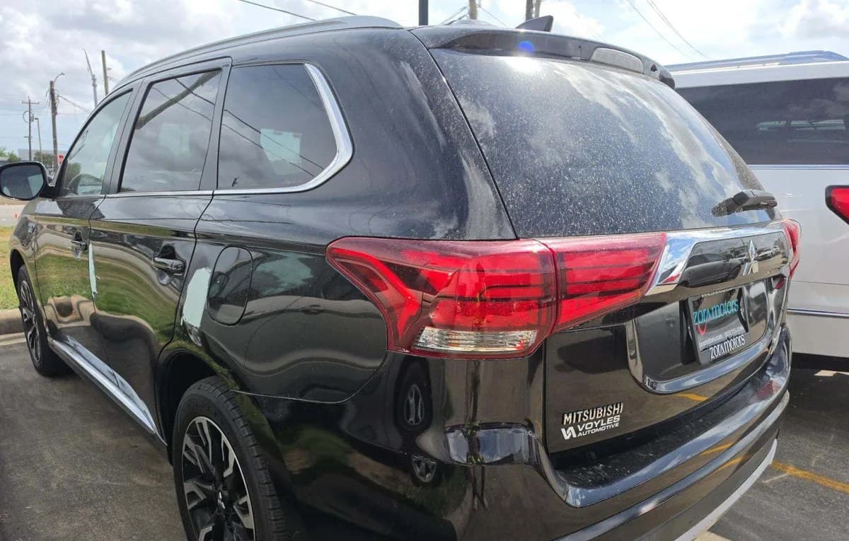 2018 MITSUBISHI OUTLANDER PHEV SE 3