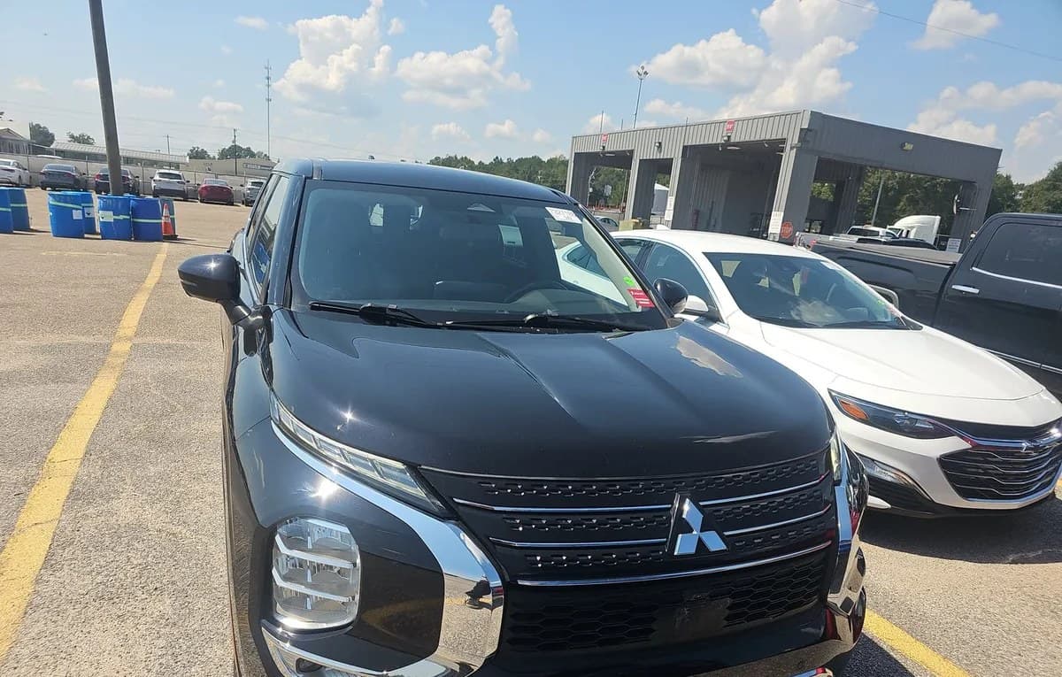 2022 MITSUBISHI OUTLANDER SE W/TECH PKG 3