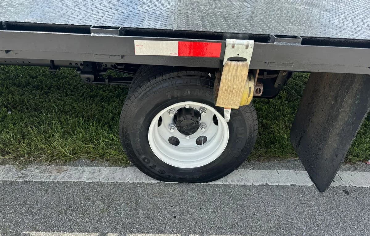 2017 ISUZU NPR HD Base 5
