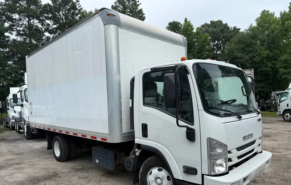 2019 ISUZU NPR HD Base 2