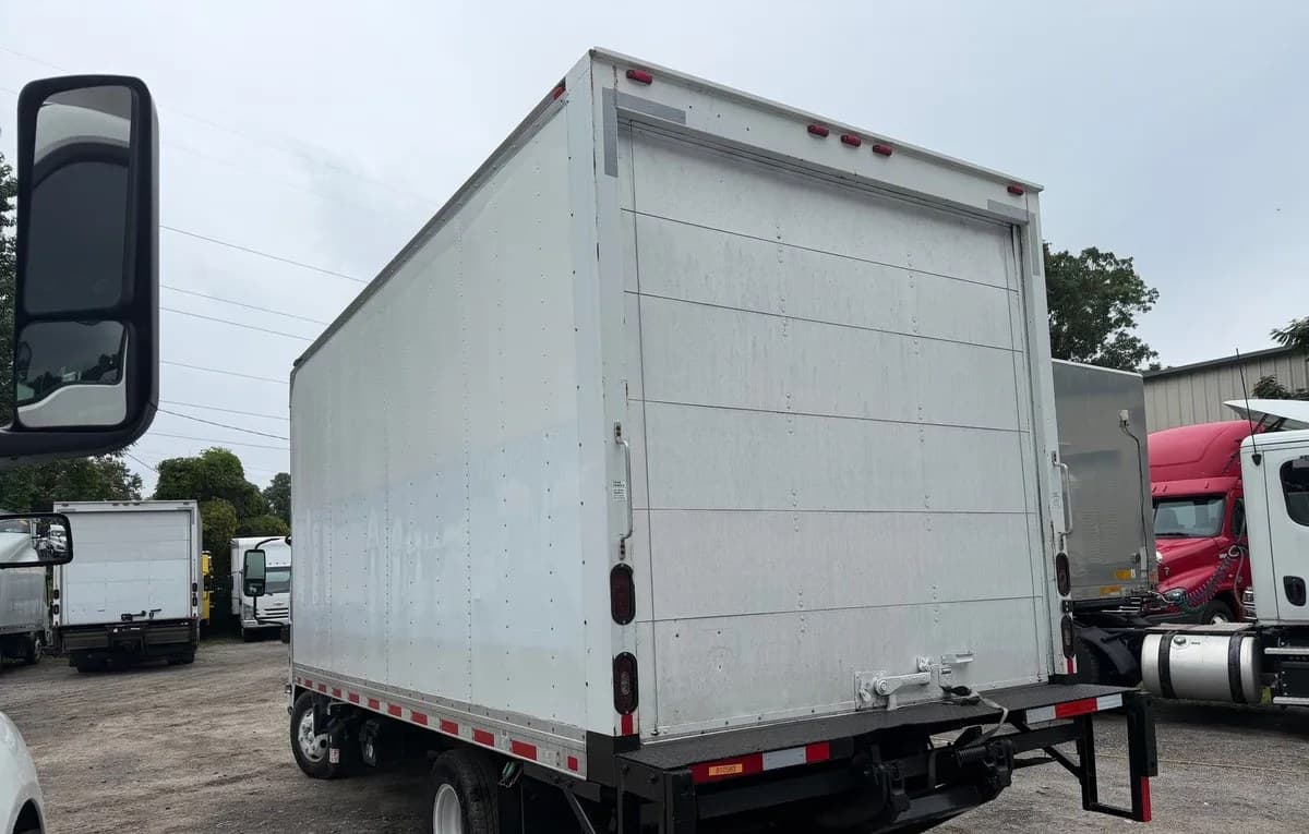 2019 ISUZU NPR HD Base 5