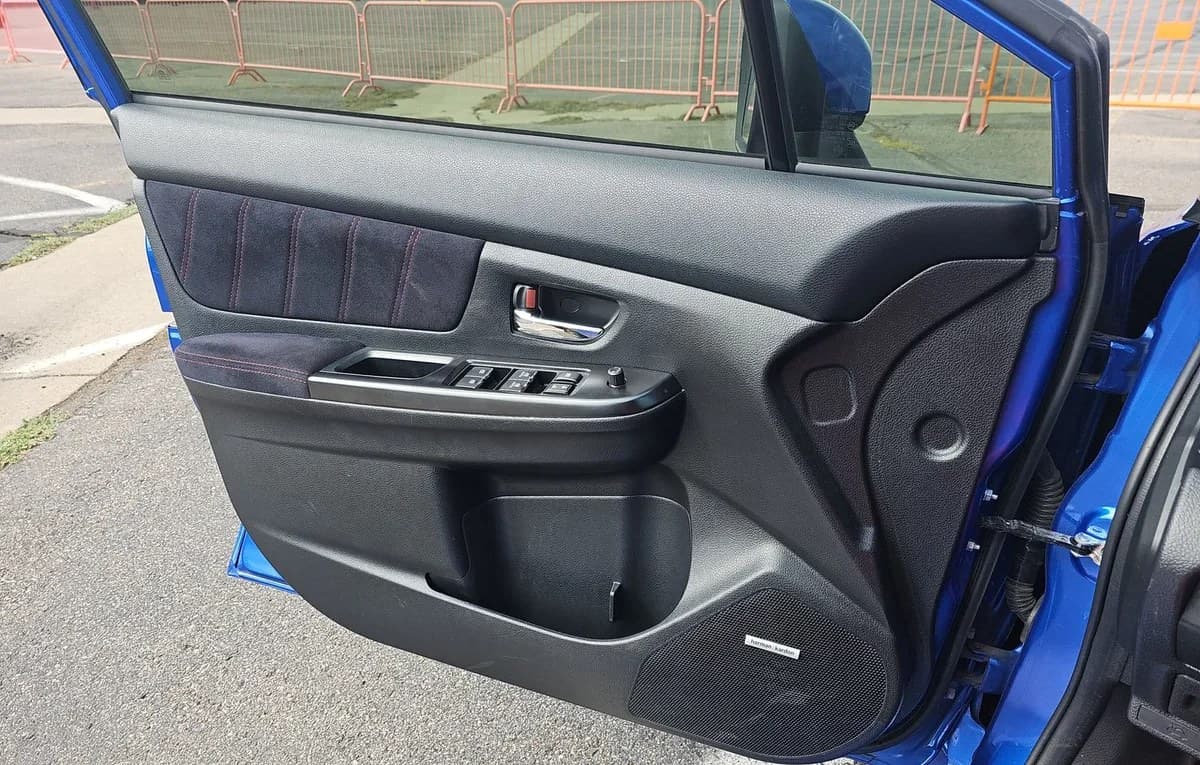 2017 SUBARU WRX STi 6