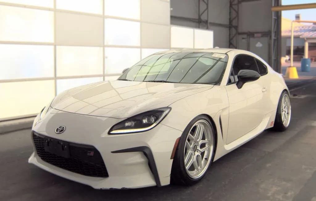 2023 TOYOTA GR86 PREMIUM