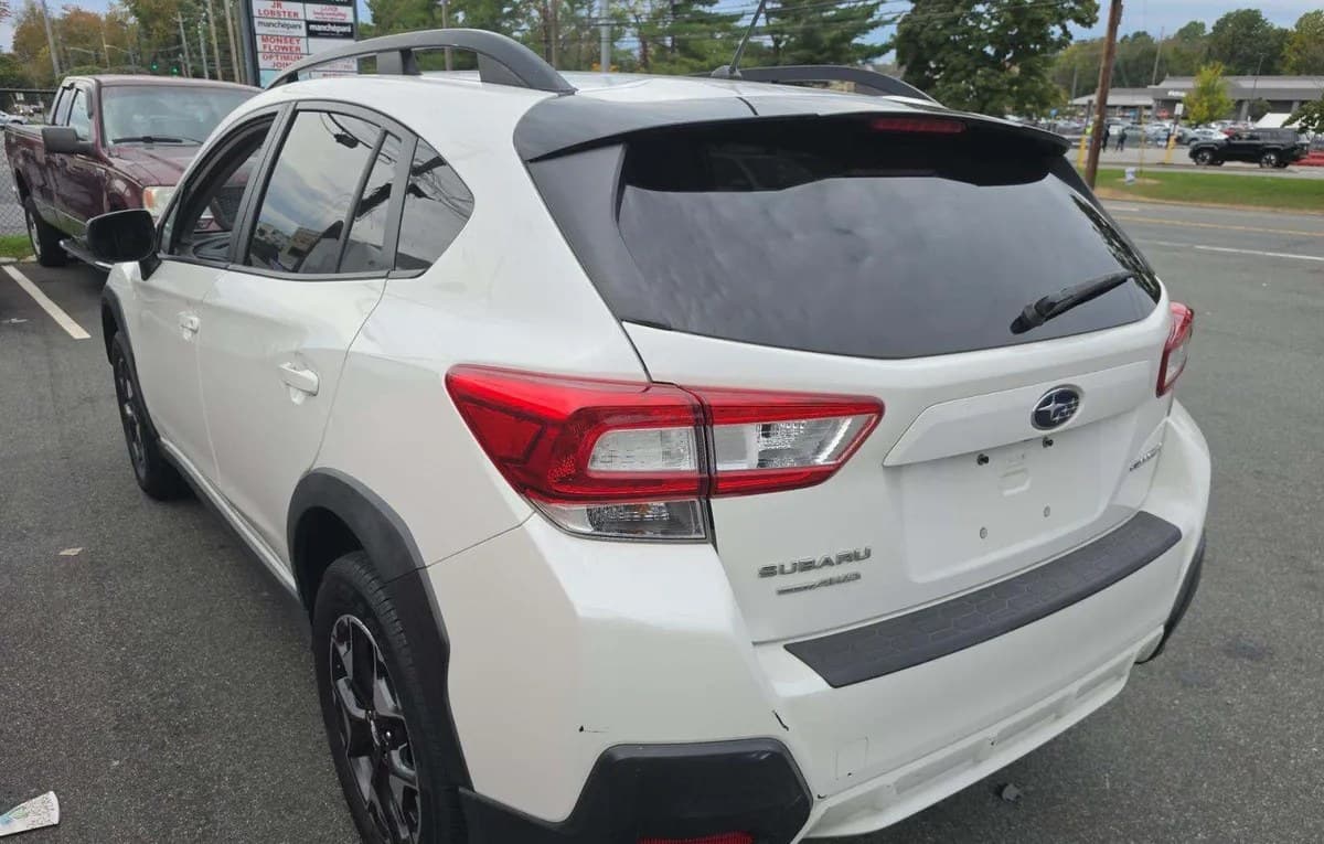 2019 SUBARU CROSSTREK 2.0i 3