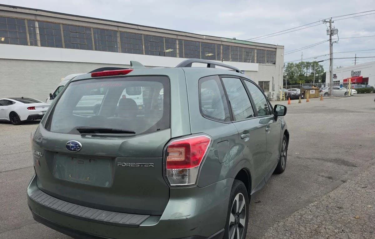 2018 SUBARU FORESTER 2.5i 3