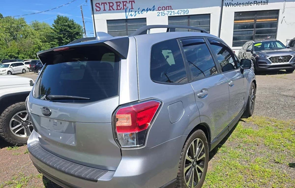 2017 SUBARU FORESTER 2.0XT Touring 4