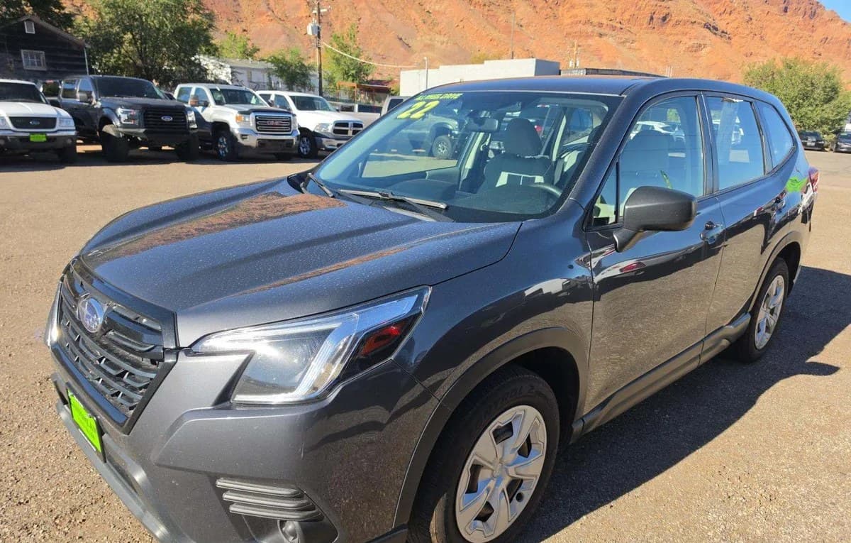 2022 SUBARU FORESTER Base 2