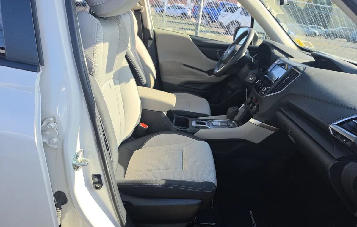2023 SUBARU FORESTER Base 5