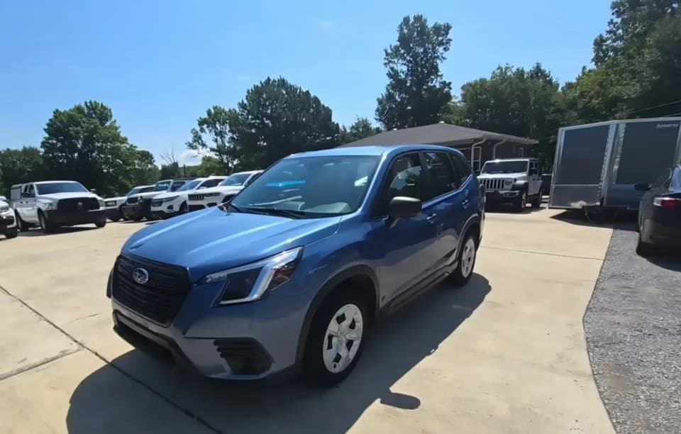 2023 SUBARU FORESTER Base 2