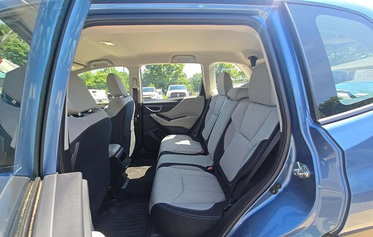 2023 SUBARU FORESTER Base 7