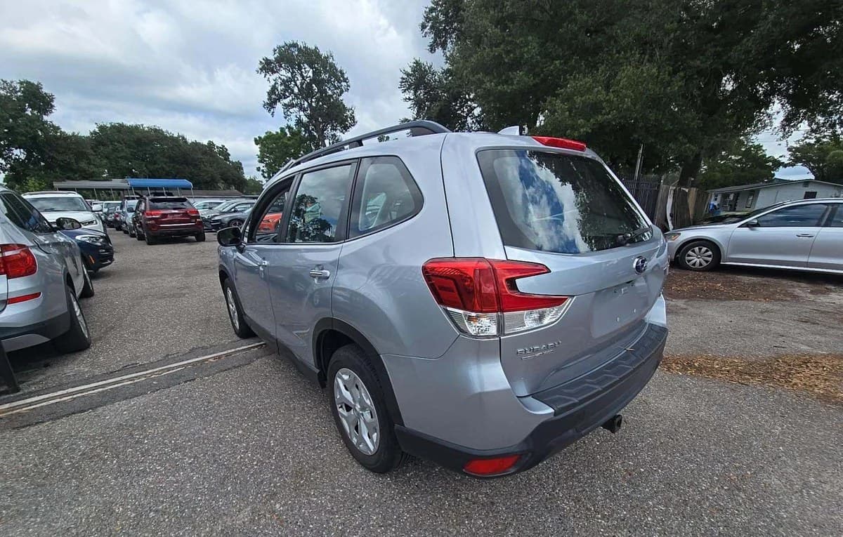2019 SUBARU FORESTER Base 3