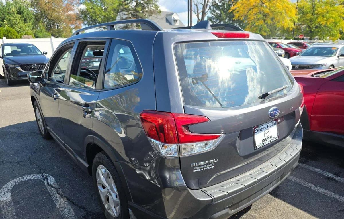2020 SUBARU FORESTER Base 3