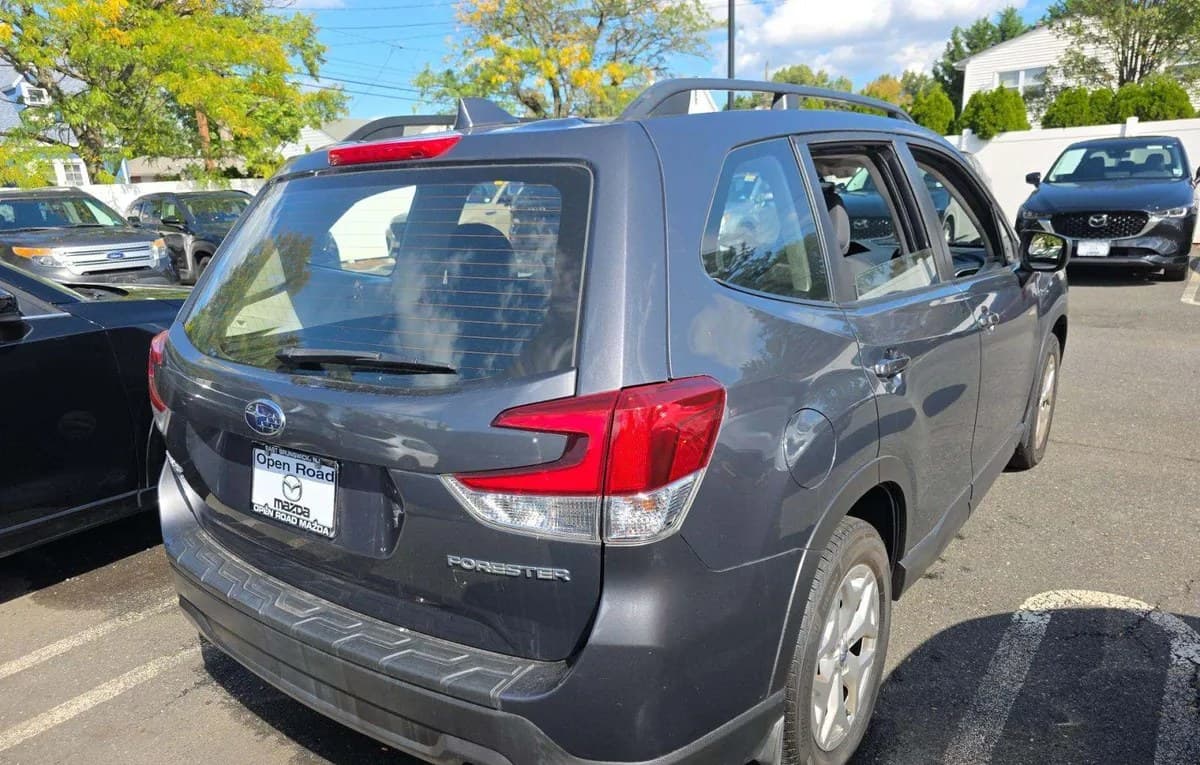 2020 SUBARU FORESTER Base 4