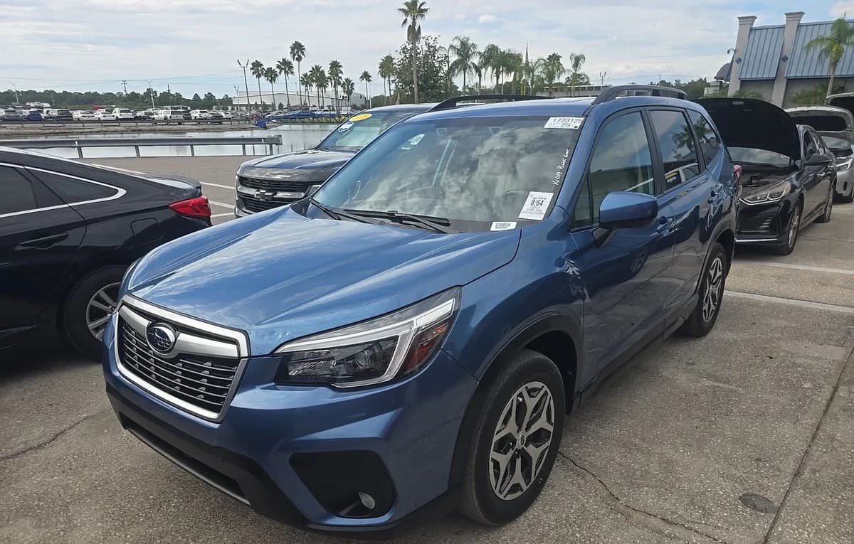 2021 SUBARU FORESTER Premium 2