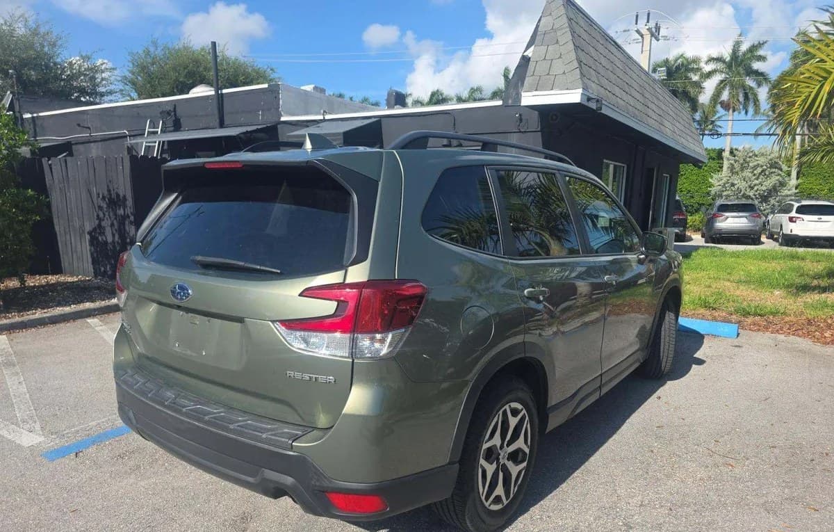 2020 SUBARU FORESTER Premium 4