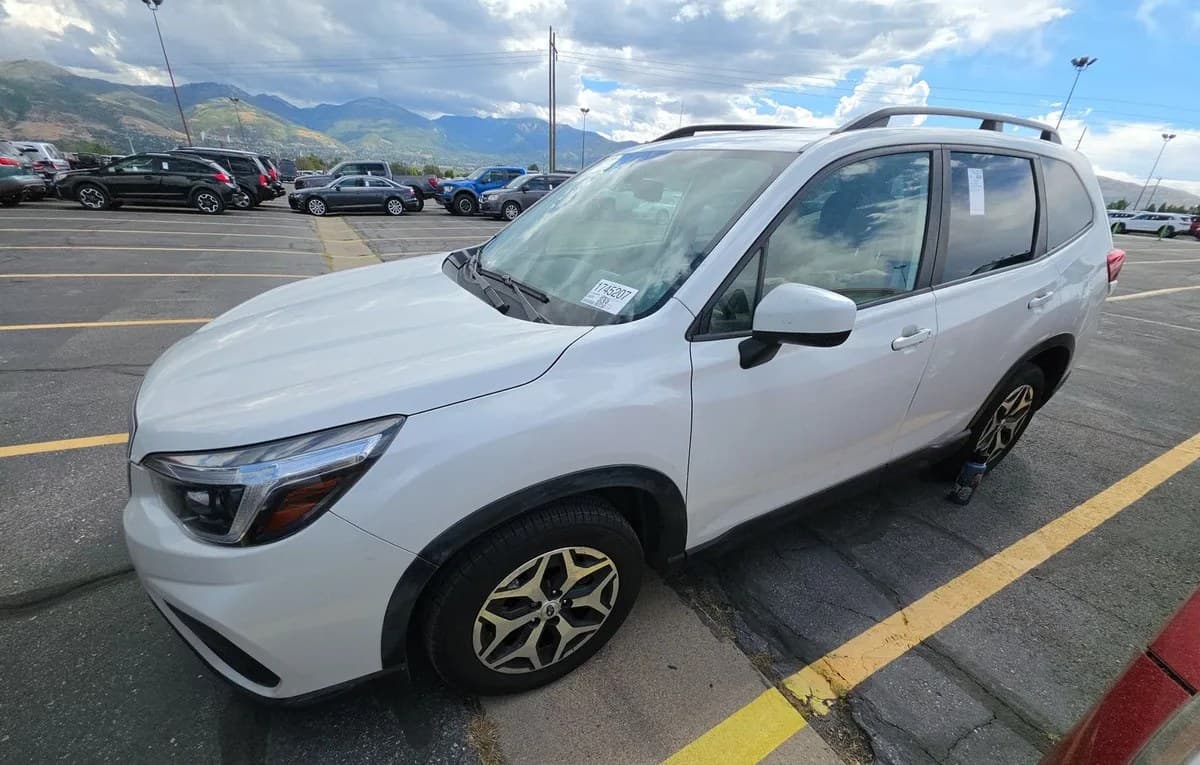 2021 SUBARU FORESTER Premium 2