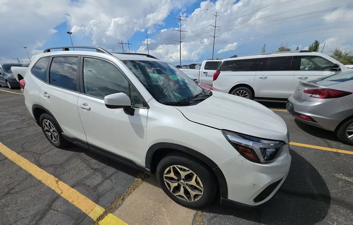 2021 SUBARU FORESTER Premium 4