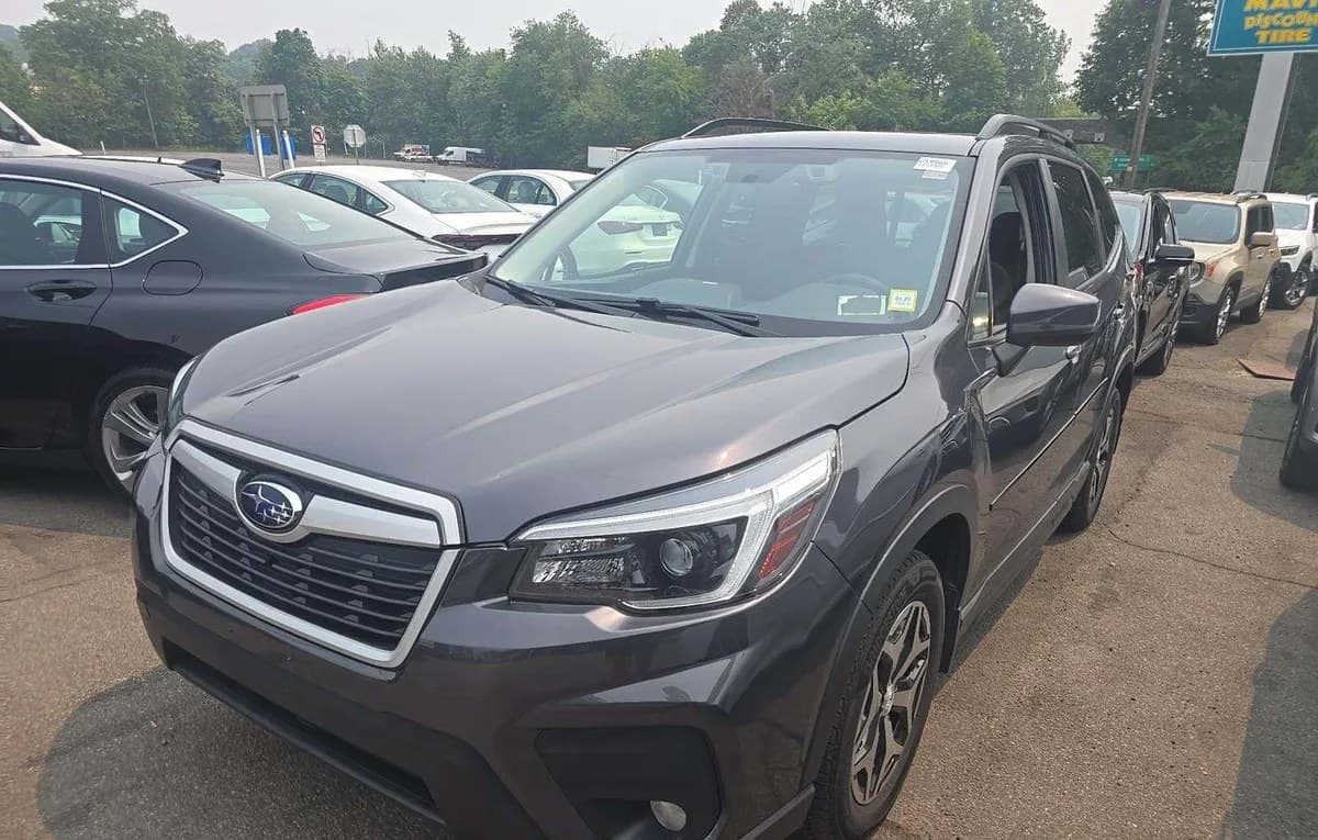 2021 SUBARU FORESTER Premium 2