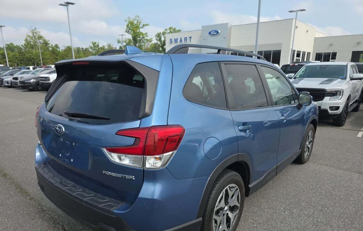 2020 SUBARU FORESTER Premium 4
