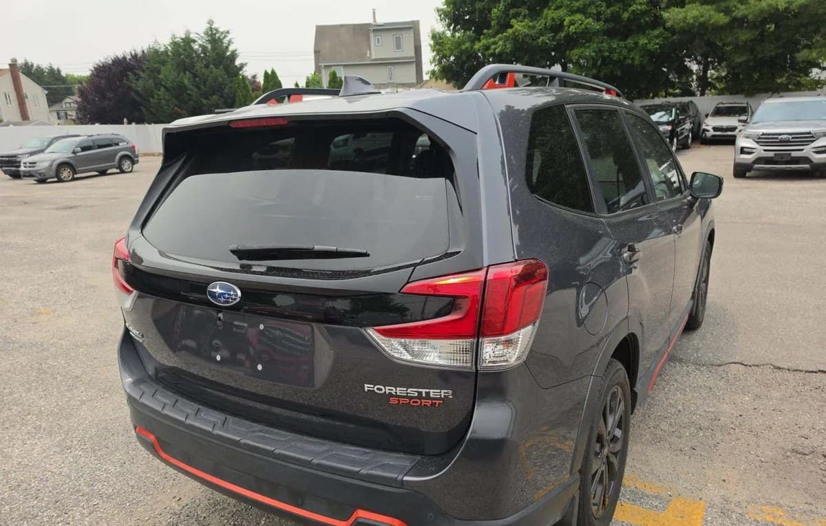 2021 SUBARU FORESTER Sport 4