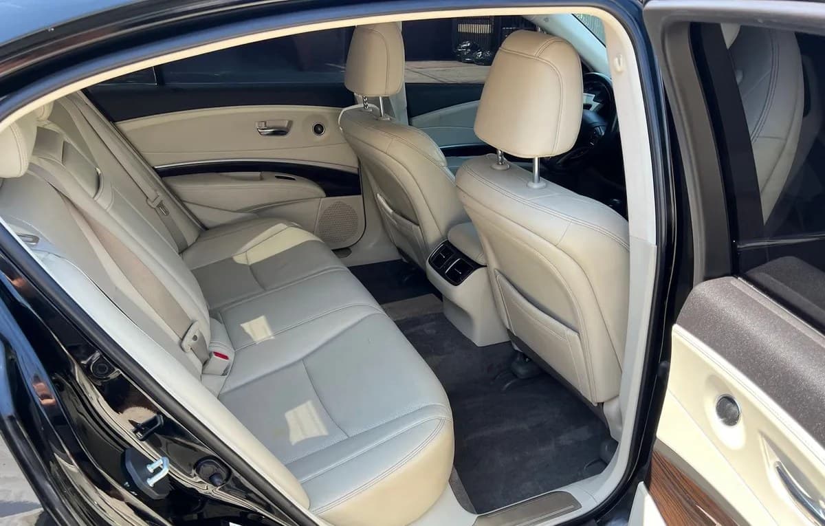 2017 ACURA RLX Base 6