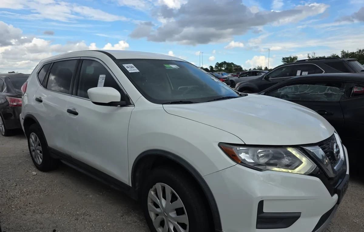 2017 NISSAN ROGUE S 3