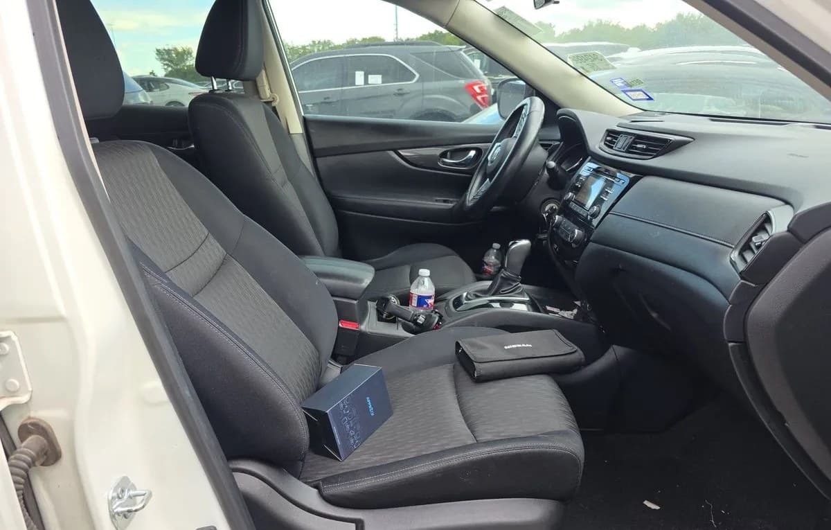 2017 NISSAN ROGUE S 4