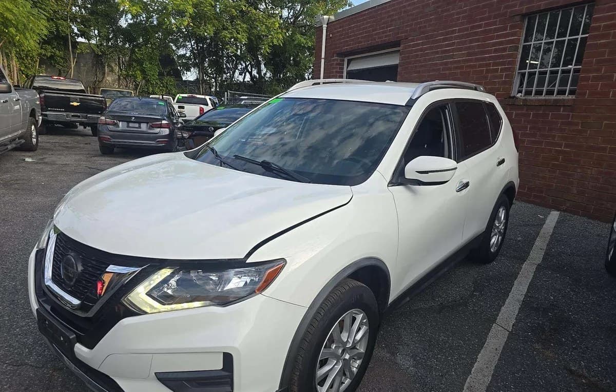 2020 NISSAN ROGUE SV 2