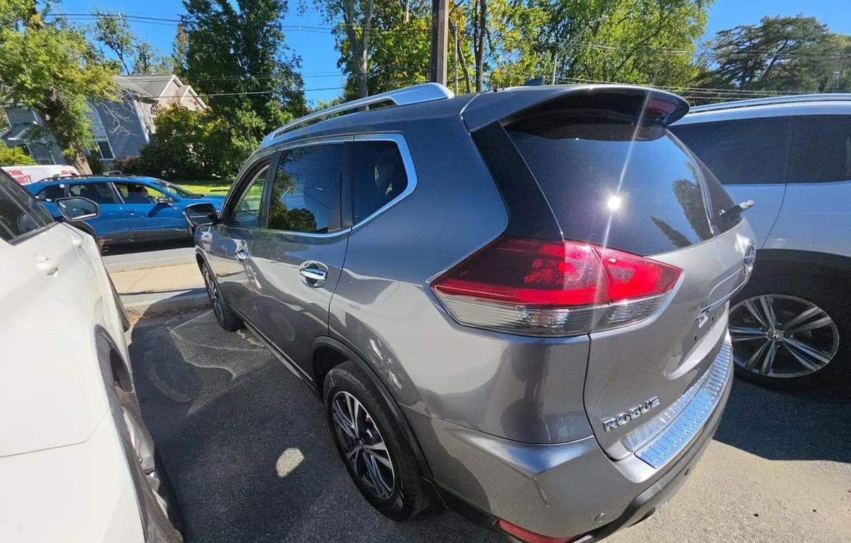 2019 NISSAN ROGUE SV 3