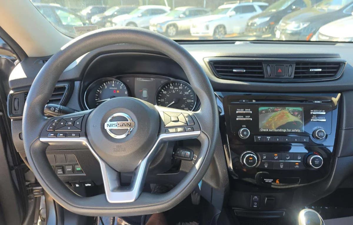 2017 NISSAN ROGUE S 7