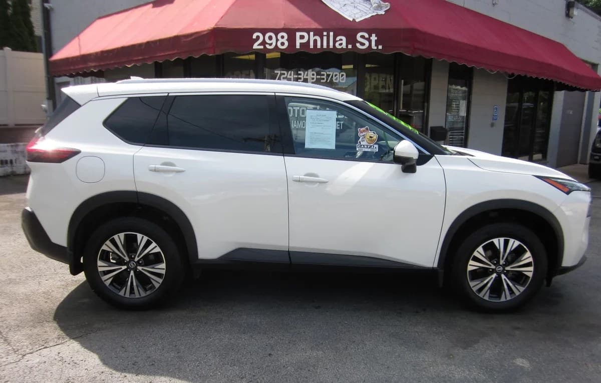 2021 NISSAN ROGUE SV 4