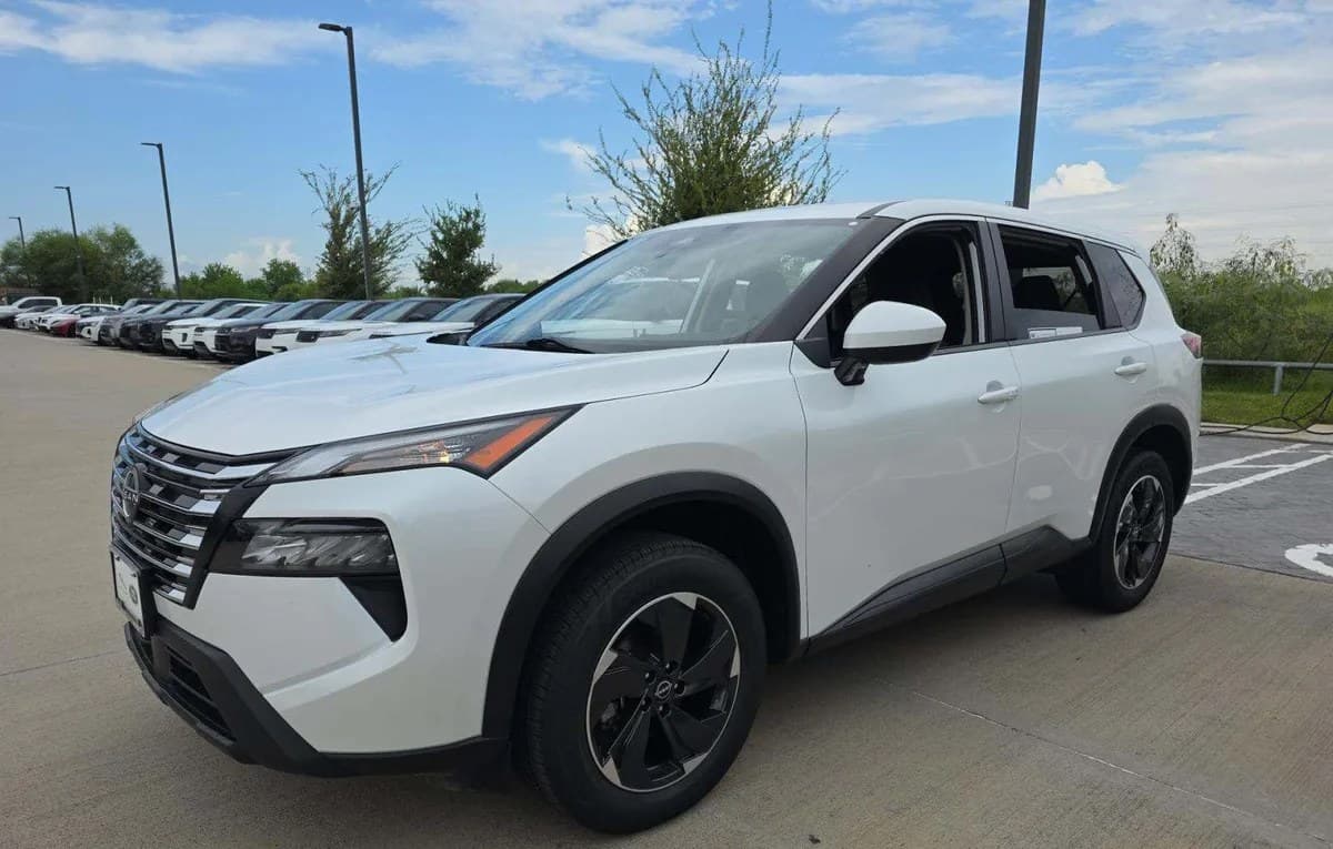 2024 NISSAN ROGUE SV 2