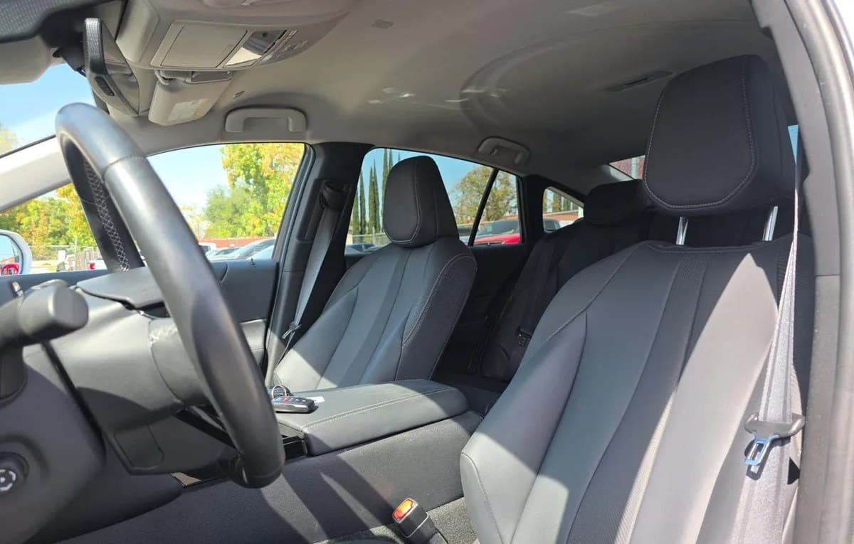 2025 TOYOTA MIRAI XLE 4