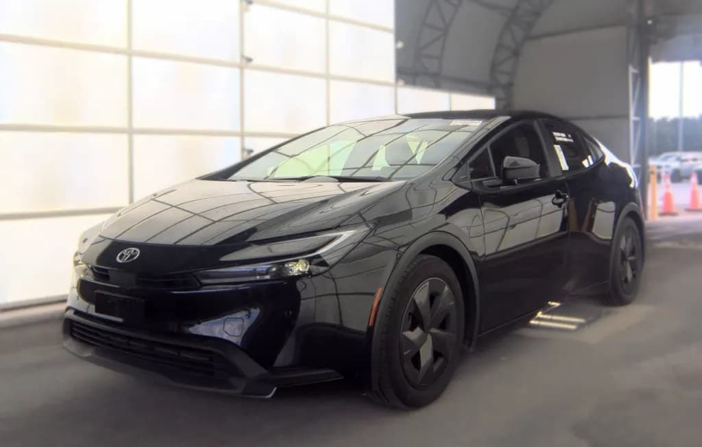 2025 TOYOTA PRIUS LE