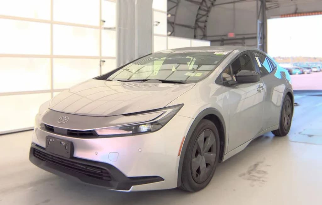 2023 TOYOTA PRIUS LE