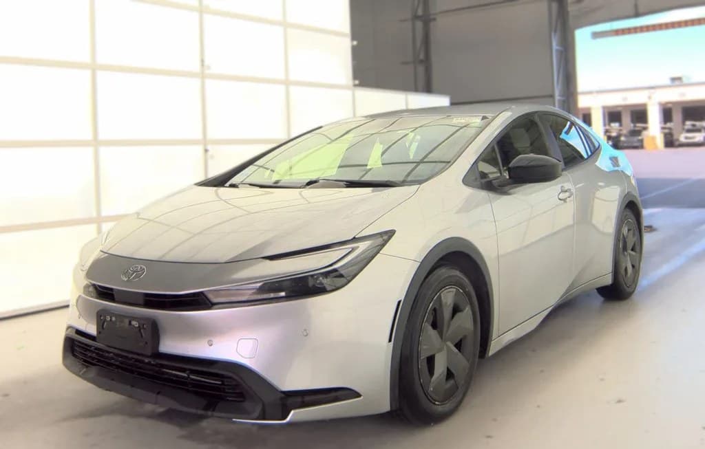 2023 TOYOTA PRIUS LE