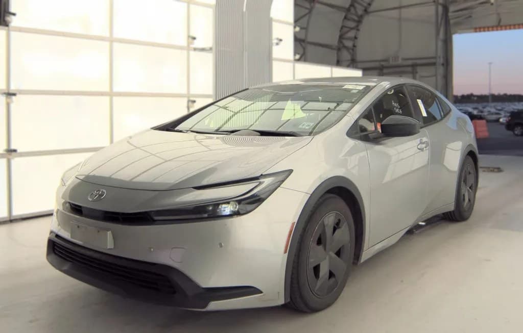 2023 TOYOTA PRIUS LE