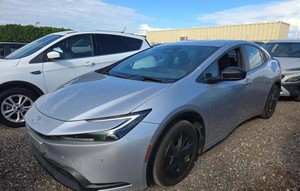 2024 TOYOTA PRIUS LE