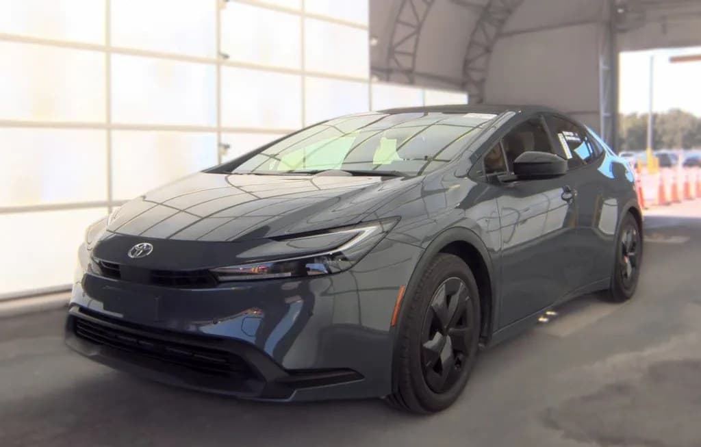 2025 TOYOTA PRIUS LE