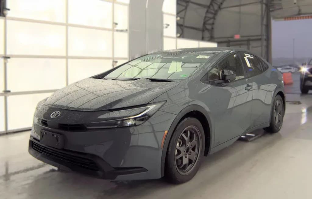 2025 TOYOTA PRIUS LE