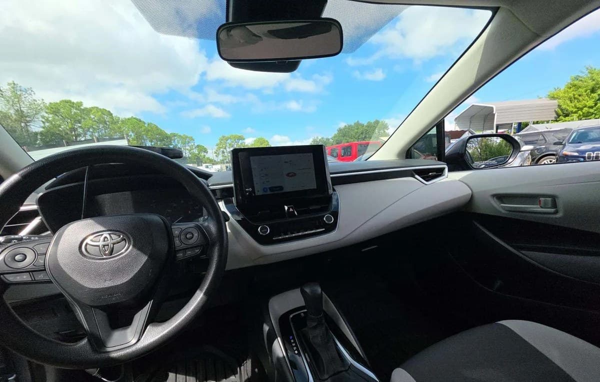 2023 TOYOTA COROLLA LE 7