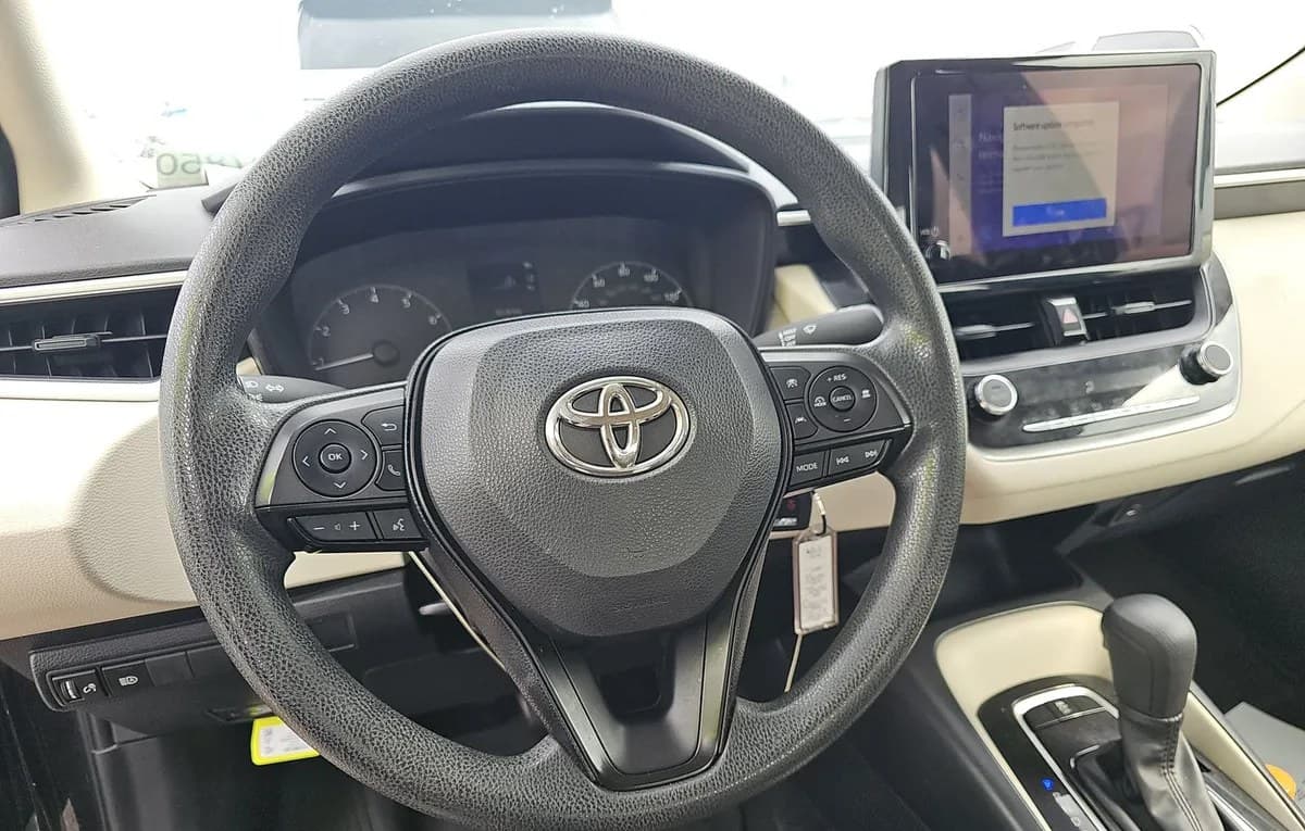 2023 TOYOTA COROLLA LE 7